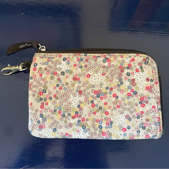 Thirty-One Floral Zip-Up Wallet - Picture 2 of 5